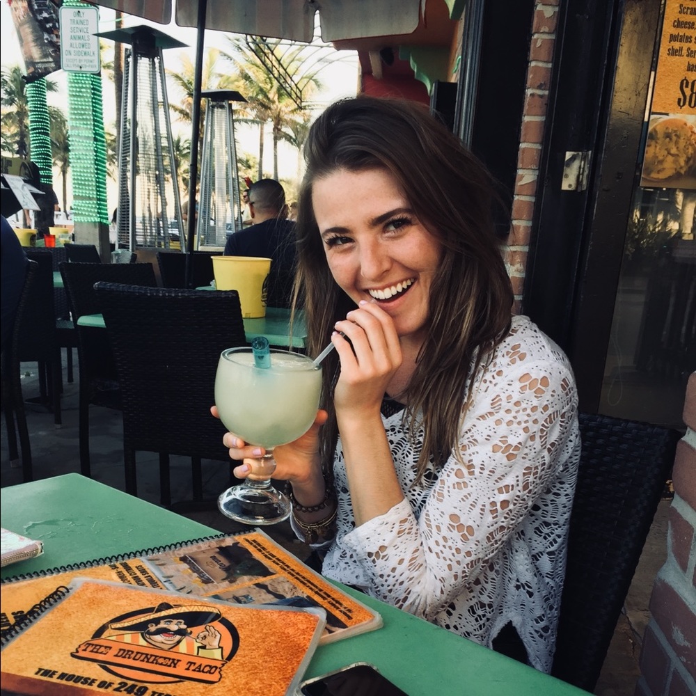 Meet your Posher, Alexandra